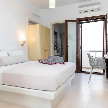 Depis Place & Naxos Apartment *