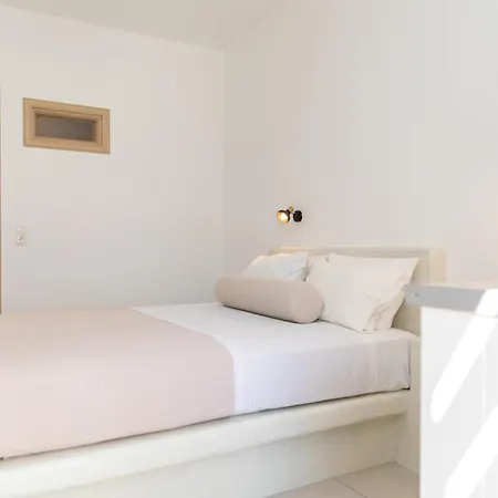 Depis Place & Naxos *