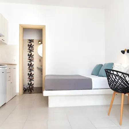 Depis Place & Naxos